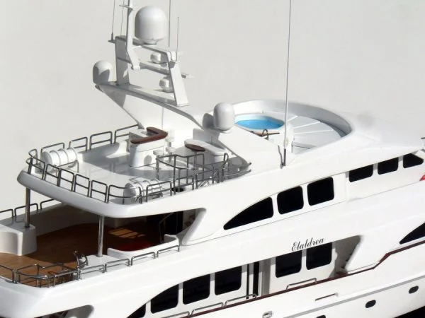 Benetti 115 "Elaldrea"