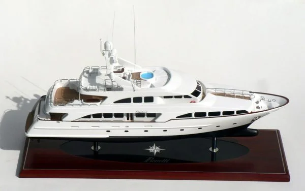 Benetti 115 "Elaldrea"