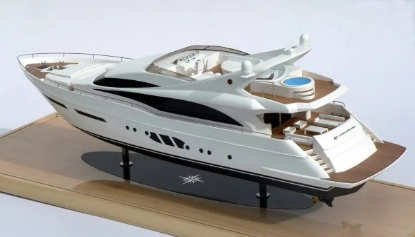 Carver Marquis 880