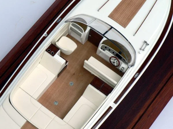 Chris Craft 28 "Bravery"