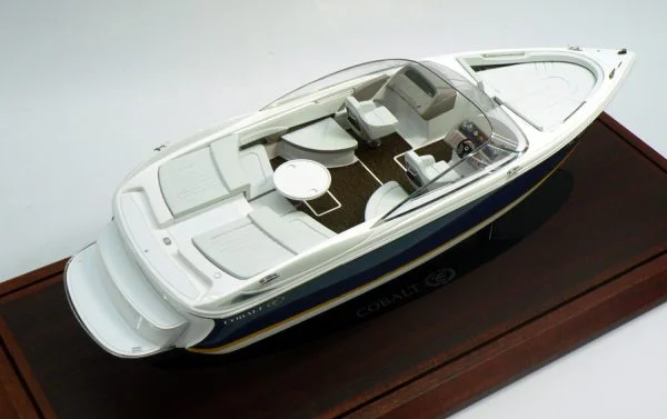 Cobalt 250 Open Bow