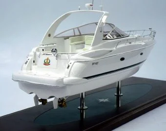 Cruisers Yachts 370 Express "M.D.J