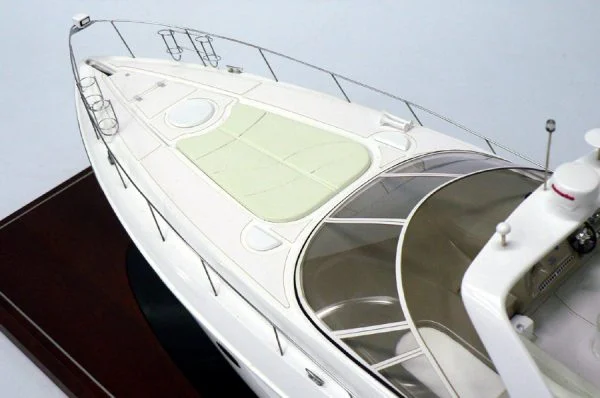 Cruisers Yachts 370 Express "M.D.J