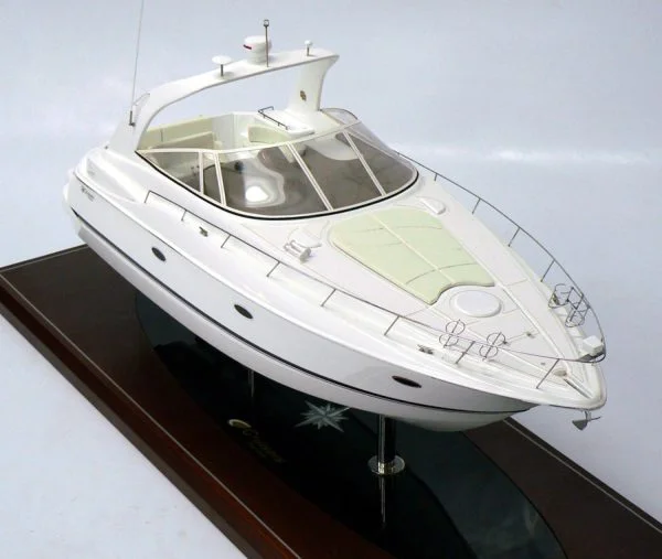 Cruisers Yachts 370 Express "M.D.J