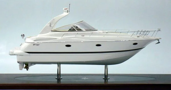 Cruisers Yachts 370 Express "M.D.J