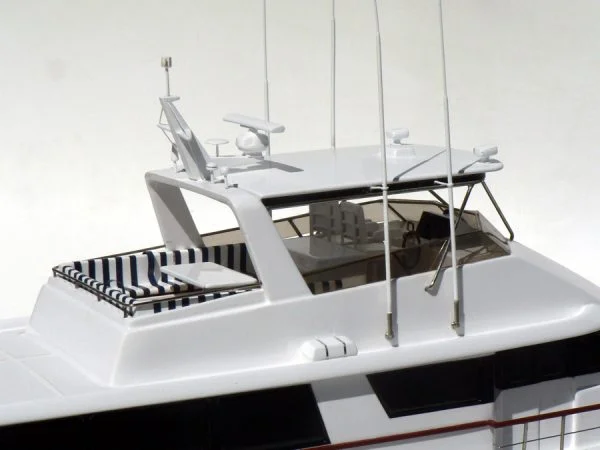 Hatteras 74 "Nasus"