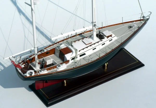 Hinckley Bermuda 40 "Alice Kay"