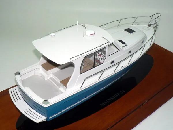 Mainship 34 "Escape"