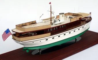 Mathis-Trumpy Fantail 85' "Enticer"