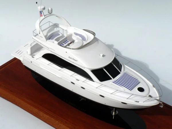 Meridian 411 "Knot Home III"