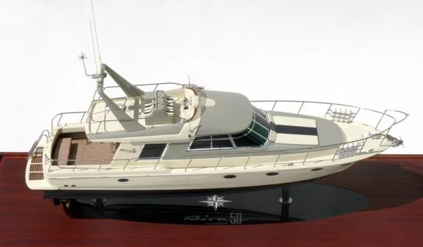 Riva 50 "Fye Dahlah"
