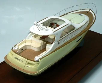 Mochi Craft Dolphin 44 "Berenice III" Model by Abordage