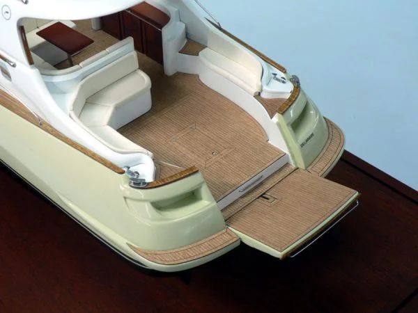Mochi Craft Dolphin 44 "Berenice III" Model by Abordage