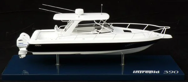 Intrepid 390 Sport Yacht Model by Abordage