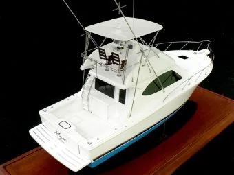Tiara 3900 Convertible Model by Abordage
