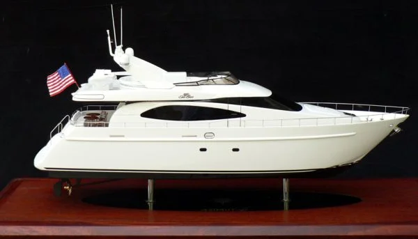 Azimut 70 Flybridge Range Model by Abordage