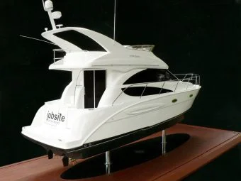 Meridian 341 Sedan Model built by Abordage