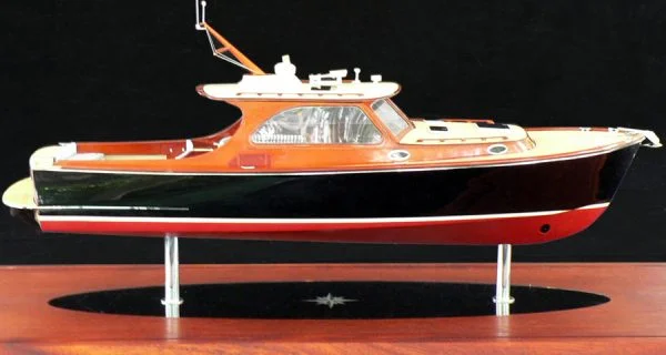 Hinckley Talaria 40. Model built by Abordage