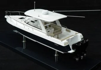 Intrepid 390 Model built by Abordage