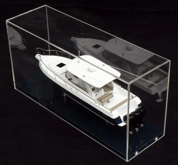 Intrepid 390 Model built by Abordage