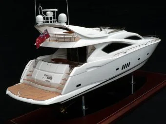 Sunseeker 82 model built by Abordage