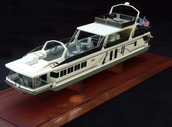 Fantasy Yachts Houseboat 110 "Cents Less"