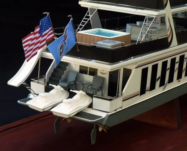 Fantasy Yachts Houseboat 110 "Cents Less"
