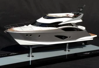 Marquis 630 model built by Abordage