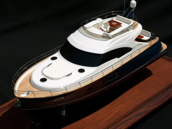 Belize 52 Flybridge Model built by Abordage