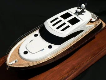Belize 52 Hard Top model built by Abordage