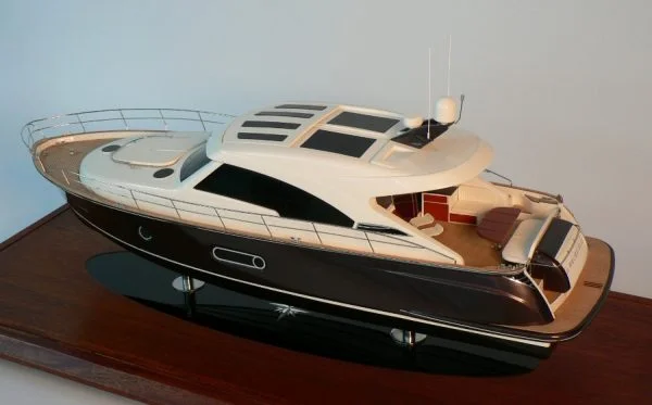 Belize 52 Hard Top model built by Abordage