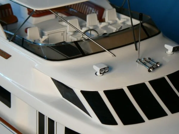 Hatteras 100 Motor Yacht model built by Abordage