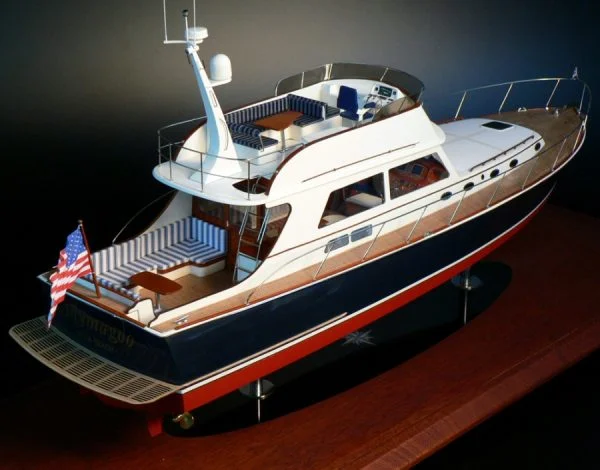 VICEM 52 CLASSIC FLYBRIDGE MODEL BY ABORDAGE