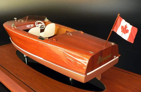 Shepherd 17' Runabout model built by Abordage