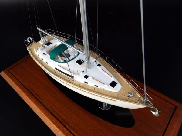 Beneteau Oceanis 44 Central Cockpit custom model built by Abordage