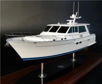 Elite 17.2m Sedan model by Abordage
