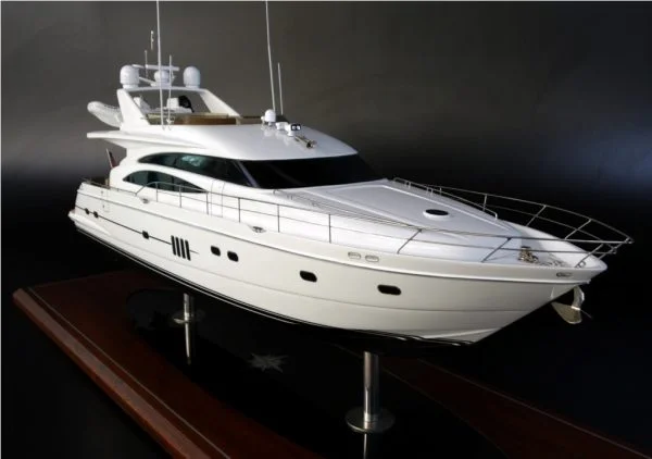Viking Princess 70 custom model built by Abordage