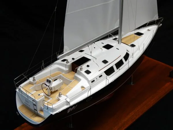 Jeanneau 43 DS boat model by Abordage