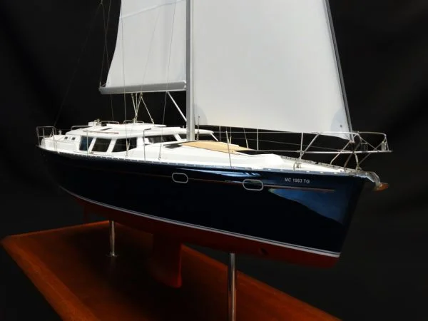 Jeanneau 43 DS boat model by Abordage