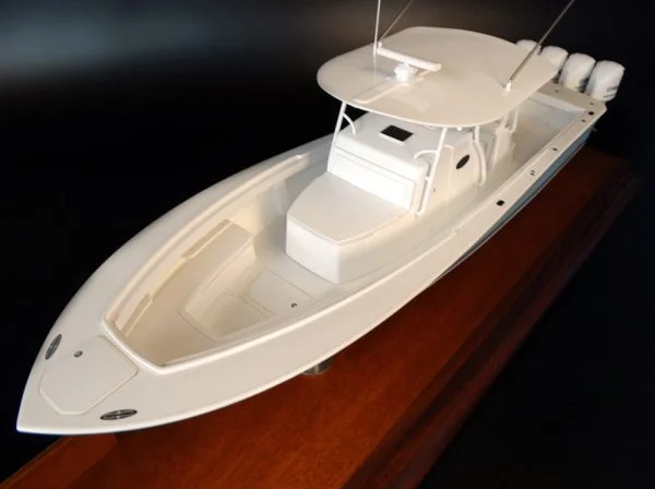 REGULATOR 41 custom model built by Abordage
