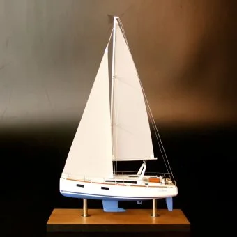 Beneteau Oceanis 38
