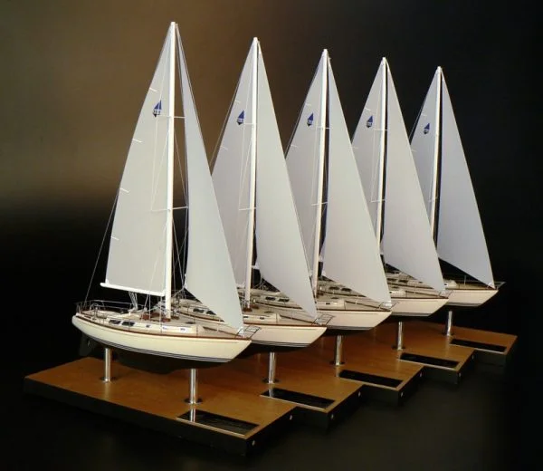 Bristol 38.8 desk model
