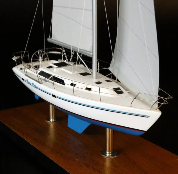 Catalina 36 MK II - desk model