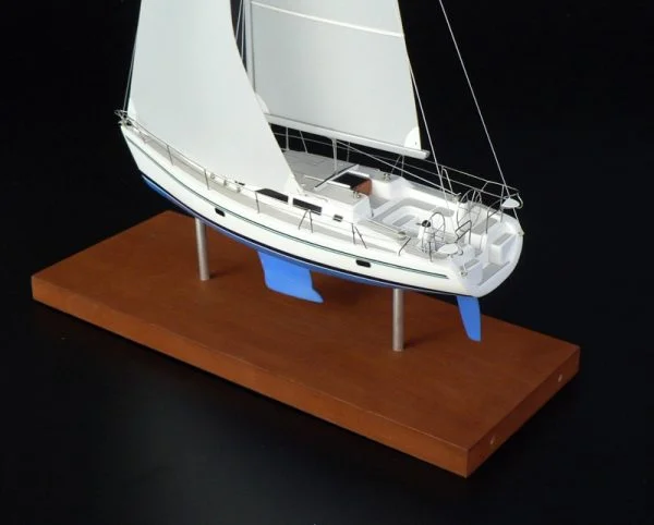 Catalina 400 desk model