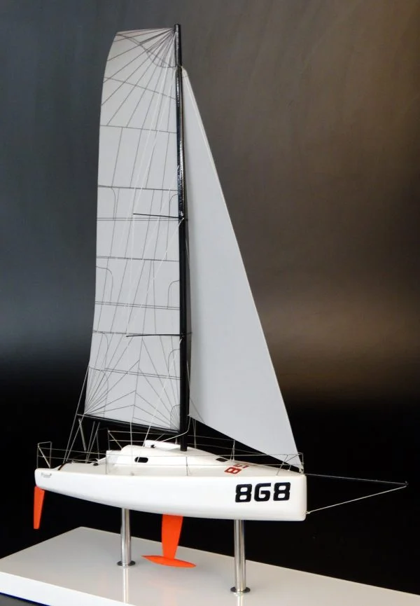 Pogo 3 desk model