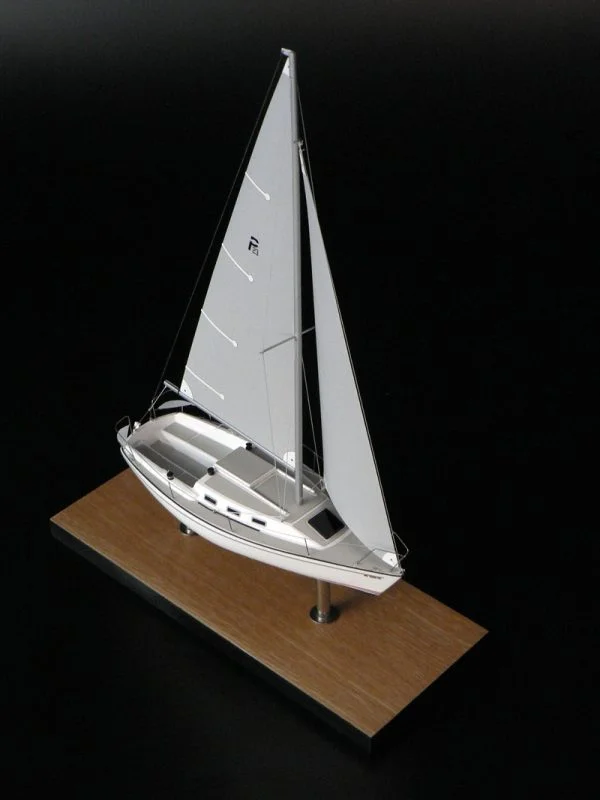 Precision 23 desk model