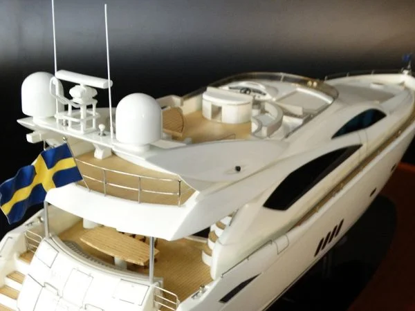 Sunseeker 82 - White Gold - custom model
