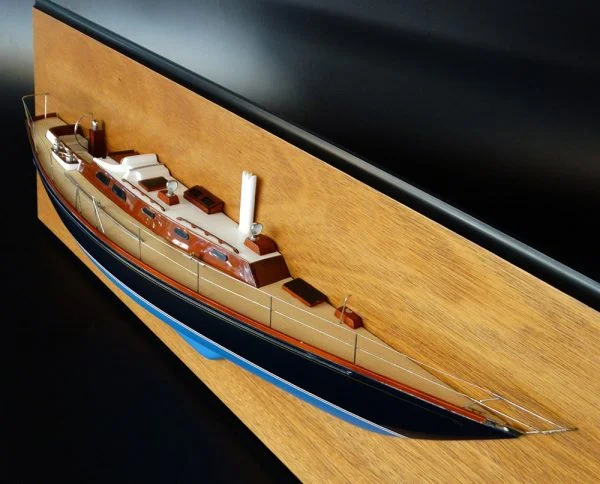 Hinckley Sou Wester 51 Half Model