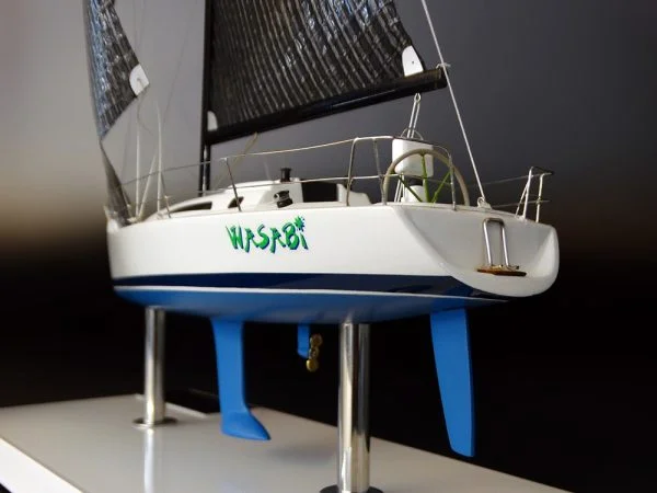 Farr 395 desk model