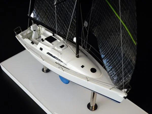 Farr 395 desk model